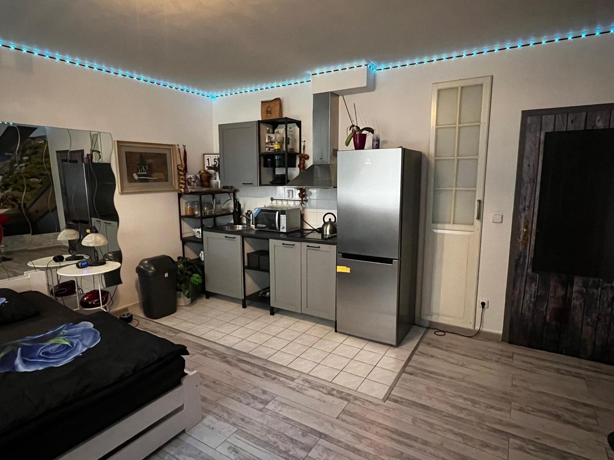 Monfas Apartment Provence In Praha Bagian luar foto