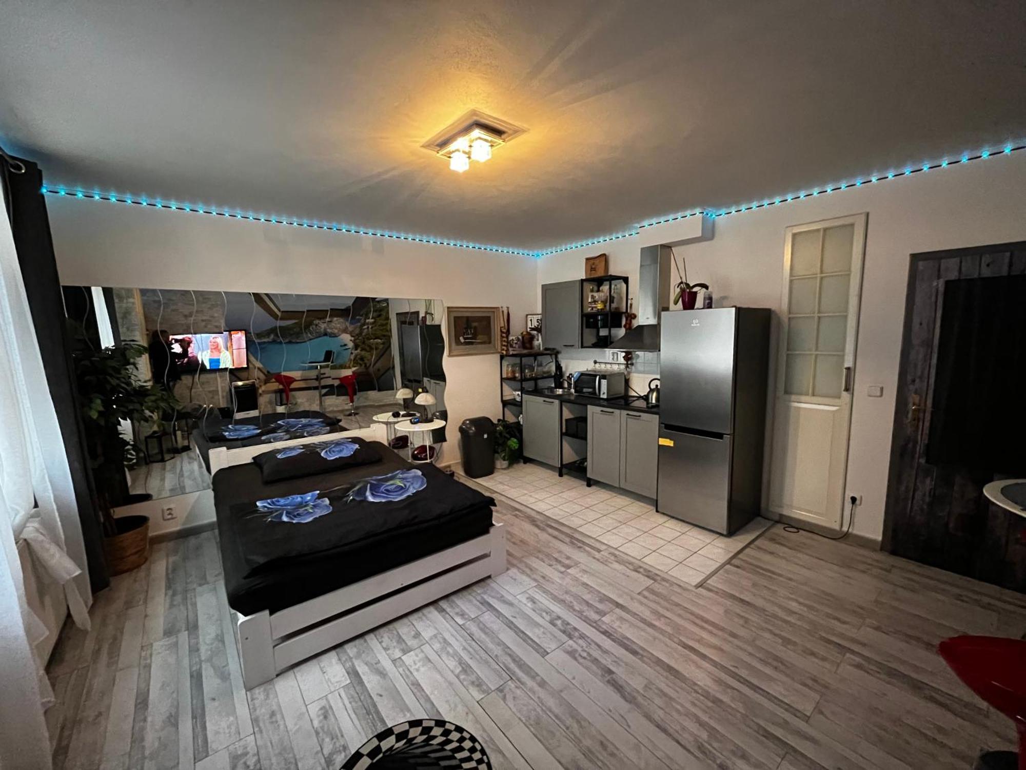 Monfas Apartment Provence In Praha Bagian luar foto
